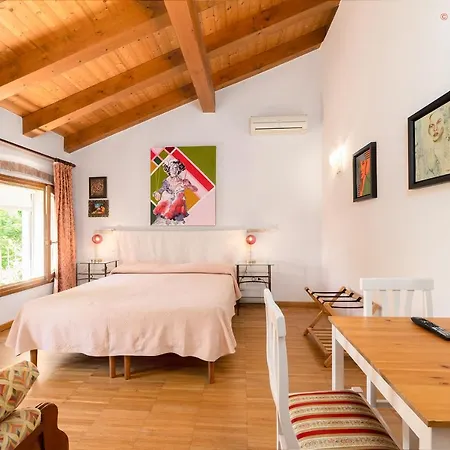 Bed & Breakfast In Valle Lumignano