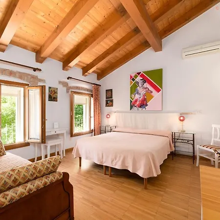 Bed & Breakfast In Valle Lumignano