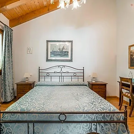 Bed & Breakfast In Valle Lumignano